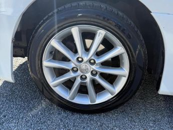 Toyota Estima Aeras G 