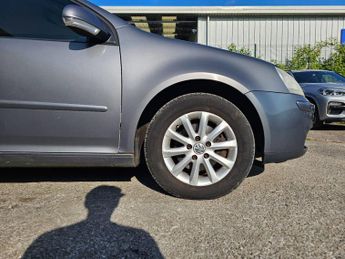 Volkswagen Golf 1.9 TDI Match DSG 5dr