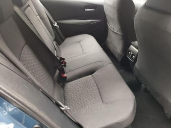 Toyota Corolla 1.8 VVT-h Icon Tech Touring Sports CVT Euro 6 (s/s) 5dr