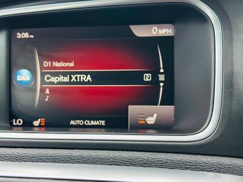 Volvo V40 2.0 D2 R-Design Pro Auto Euro 6 (s/s) 5dr
