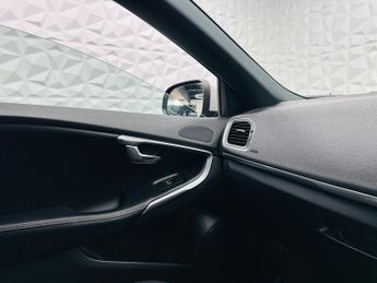 Volvo V40 2.0 D2 R-Design Pro Auto Euro 6 (s/s) 5dr
