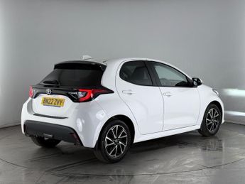 Toyota Yaris 1.5 VVT-h Design E-CVT Euro 6 (s/s) 5dr