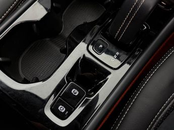 Volvo XC40 1.5 T3 R-Design Auto Euro 6 (s/s) 5dr