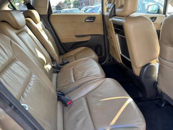 Honda FR-V 1.8 i-VTEC EX 5dr