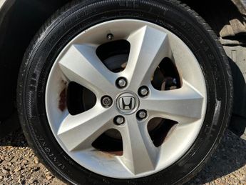 Honda FR-V 1.8 i-VTEC EX 5dr