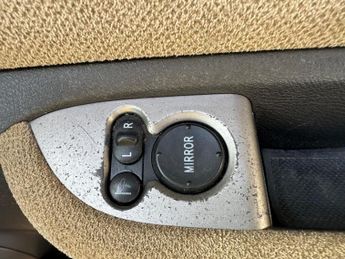 Honda FR-V 1.8 i-VTEC EX 5dr
