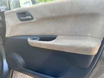 Honda FR-V 1.8 i-VTEC EX 5dr