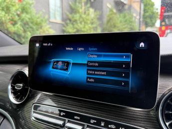 Mercedes-Benz EQV EQV 300e 90kWh Sport (Premium) Auto 5dr