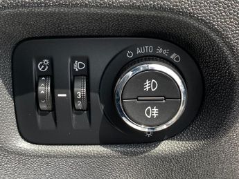 Vauxhall Corsa 1.4 16V SE Auto Euro 5 5dr