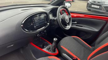 Toyota Aygo X 1.0 VVT-i Edge Euro 6 (s/s) 5dr