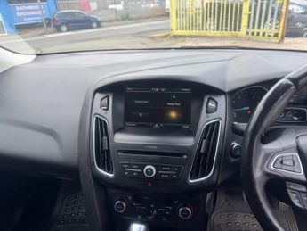 Ford Focus 1.6 Titanium Powershift Euro 6 5dr