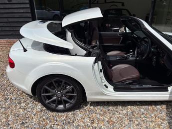 Mazda MX5 2.0i Venture Roadster Euro 5 2dr