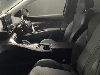 Peugeot 3008 1.6 13.2kWh Allure e-EAT Euro 6 (s/s) 5dr