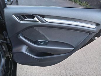 Audi A3 1.5 TFSI CoD Sport S Tronic Euro 6 (s/s) 4dr