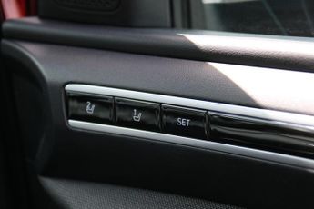 Hyundai TUCSON 1.6 T-GDi MHEV Ultimate SUV 5dr Petrol Hybrid DCT 4WD Euro 6 (s/