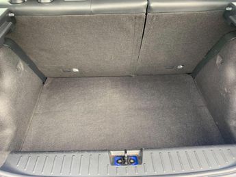 Volvo XC60 2.4 D4 R-Design Lux Nav Geartronic AWD Euro 5 5dr