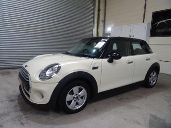 MINI Hatch 1.5 Cooper Euro 6 (s/s) 5dr