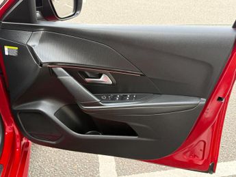 Peugeot E-208 50kWh GT Auto 5dr