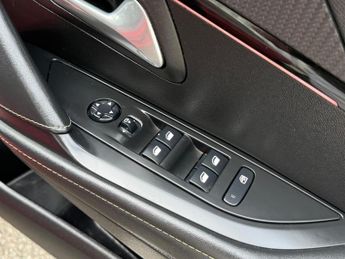 Peugeot E-208 50kWh GT Auto 5dr