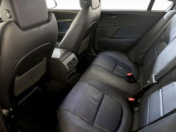Jaguar XE 2.0d R-Sport Auto Euro 6 (s/s) 4dr