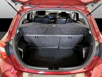 Toyota Yaris 1.5 VVT-i Design Euro 6 5dr