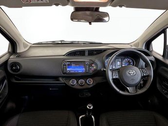 Toyota Yaris 1.5 VVT-i Design Euro 6 5dr