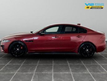 Jaguar XE 2.0 D200 MHEV R-Dynamic Black Auto Euro 6 (s/s) 4dr