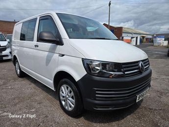 Volkswagen Transporter 2.0 TDI T32 BlueMotion Tech Highline Kombi FWD SWB Euro 6 (s/s) 
