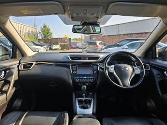 Nissan Qashqai 1.2 DIG-T Tekna XTRON 2WD Euro 6 (s/s) 5dr