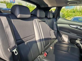 Nissan Qashqai 1.2 DIG-T Tekna XTRON 2WD Euro 6 (s/s) 5dr