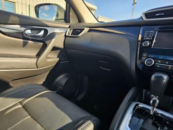 Nissan Qashqai 1.2 DIG-T Tekna XTRON 2WD Euro 6 (s/s) 5dr