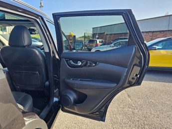 Nissan Qashqai 1.2 DIG-T Tekna XTRON 2WD Euro 6 (s/s) 5dr