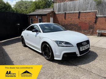 Audi TT 2.0 TDI Black Edition quattro Euro 5 3dr