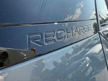 Volvo XC40 1.5h T4 Recharge 10.7kWh R-Design Auto Euro 6 (s/s) 5dr