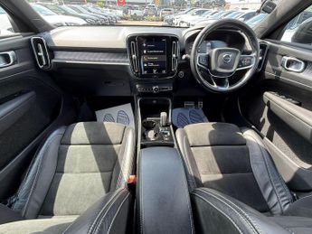 Volvo XC40 1.5h T4 Recharge 10.7kWh R-Design Auto Euro 6 (s/s) 5dr
