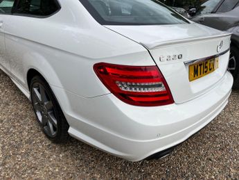 Mercedes-Benz C Class 2.1 C220 CDI AMG Sport Edition G-Tronic+ Euro 5 (s/s) 2dr