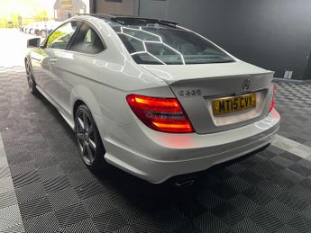 Mercedes-Benz C Class 2.1 C220 CDI AMG Sport Edition G-Tronic+ Euro 5 (s/s) 2dr