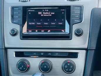 Volkswagen Golf 1.6 TDI BlueMotion Tech Match DSG Euro 5 (s/s) 5dr