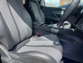 Peugeot 3008 1.2 PureTech Allure EAT Euro 6 (s/s) 5dr