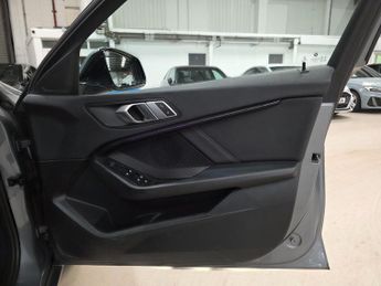 BMW 1 Series 1.5 118i Sport (LCP) DCT Euro 6 (s/s) 5dr