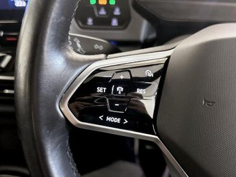 Volkswagen ID.3 Pro Performance 58kWh Life Auto 5dr