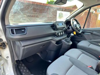 Nissan Primastar 2.0 dCi 28 Acenta L1 Euro 6 (s/s) 5dr