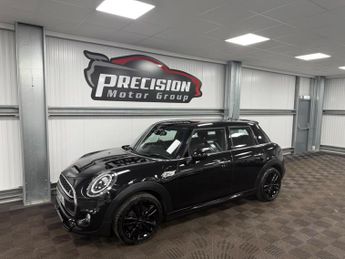 MINI Hatch 2.0 Cooper S Sport Steptronic Euro 6 (s/s) 5dr