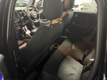 MINI Hatch 2.0 Cooper S Sport Steptronic Euro 6 (s/s) 5dr