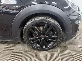 MINI Hatch 2.0 Cooper S Sport Steptronic Euro 6 (s/s) 5dr