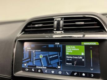 Jaguar F-PACE 2.0 P250i Chequered Flag Auto AWD Euro 6 (s/s) 5dr