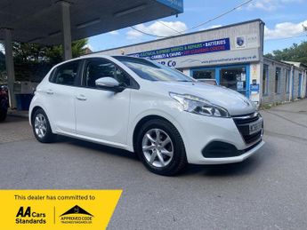Peugeot 208 1.2 PureTech Active Design Lime Euro 6 5dr