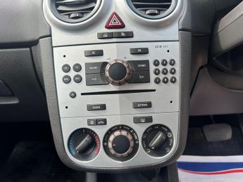 Vauxhall Corsa 1.4i 16v Club 3dr