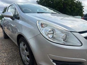 Vauxhall Corsa 1.4i 16v Club 3dr