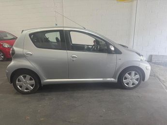 Toyota AYGO 1.0 VVT-i Ice Euro 5 5dr